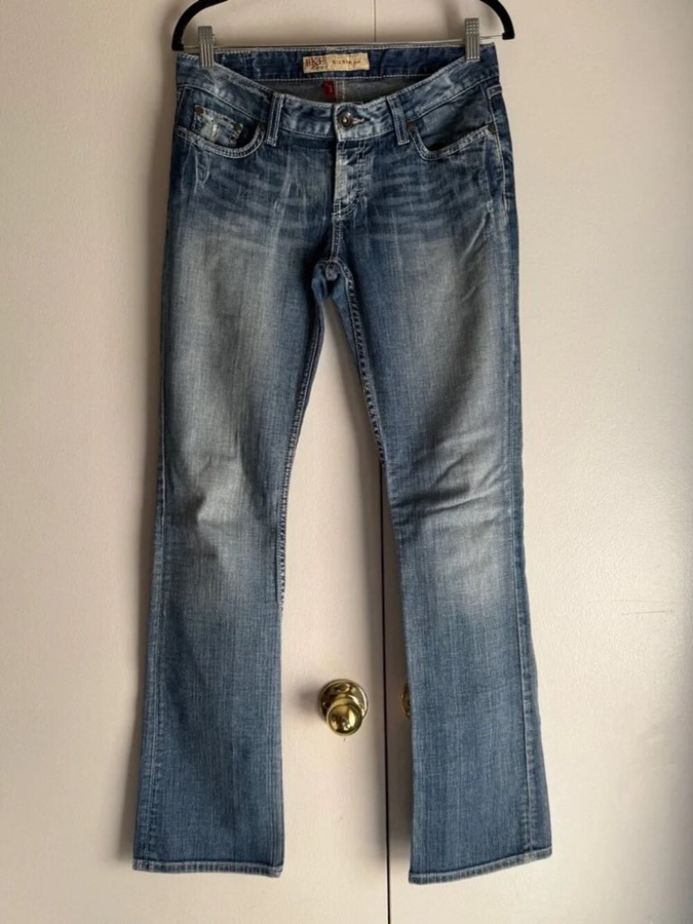 BKE Jeans Women’s 28 x 33.5 Sierra Boot Distressed Stretch Denim